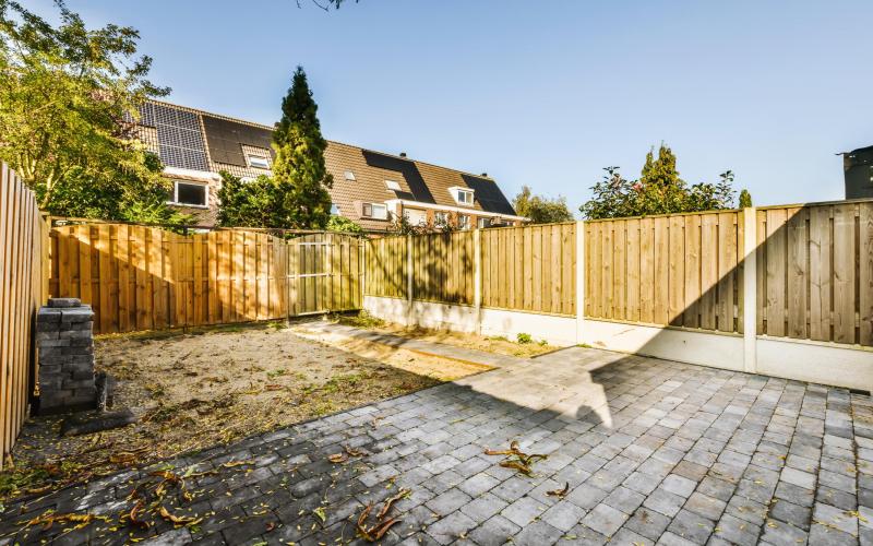 Zo maak je een prachtige onderhoudsarme tuin met hulp van JVL Containers